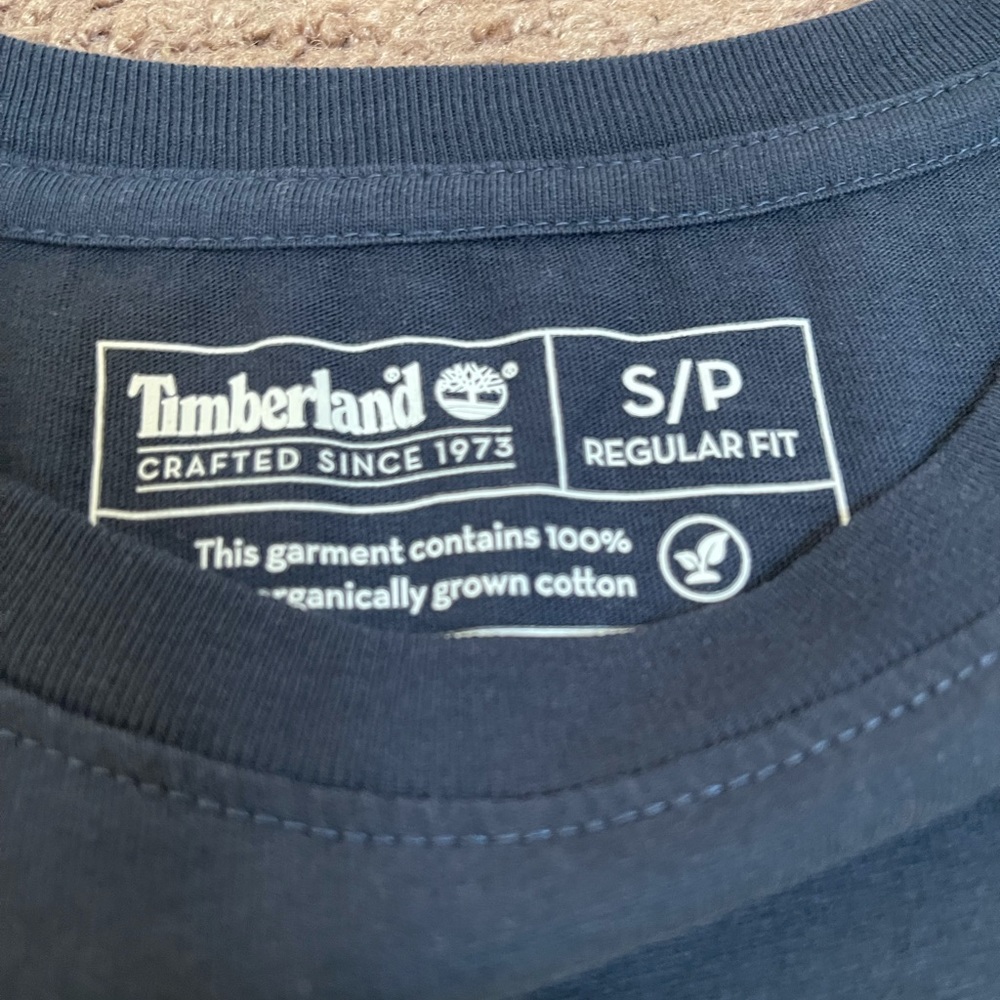 Timberland top - Picture 2 of 2